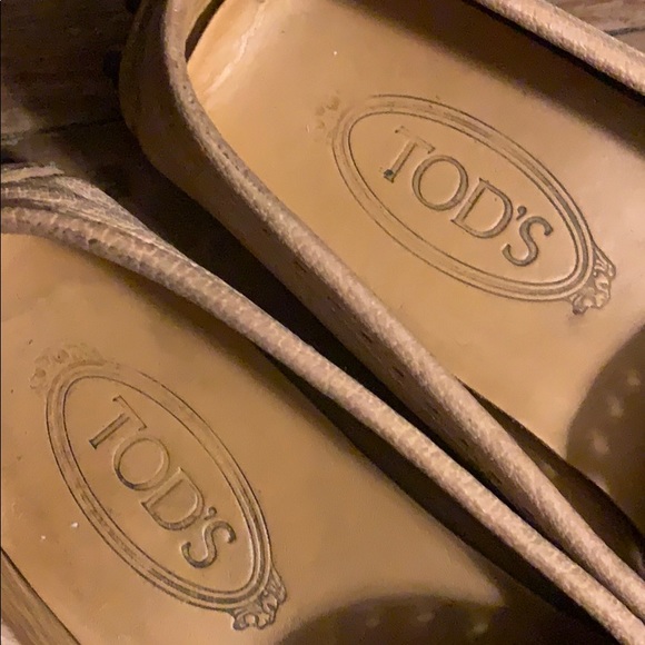 Rare Tod’s light tan driving moccasins - Picture 8 of 8